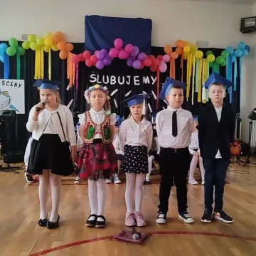 Pierwszaki ślubowały w PSP nr 7 w Radomsku