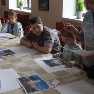 Dzieci stworzyły widokówki z okazji 760-lecia Radomska