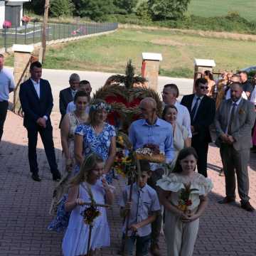 Parafia Dziepółć dziękowała za plony