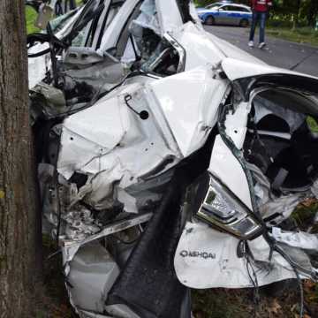 Wypadek pod Makowiskami. BMW wjechało w nissana, którym jechał komendant policji z Radomska