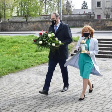 W hołdzie ofiarom II Wojny Światowej