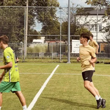 Gołębiarze liderem na półmetku