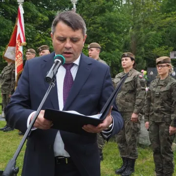 W Bąkowej Górze upamiętniono 77. rocznicę mordu żołnierzy KWP