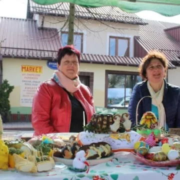 Wielkanocny kiermasz w Wielgomłynach