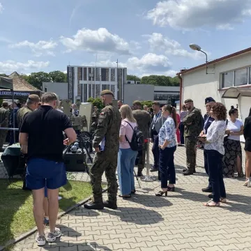 Symulacja wypadku i zarządzanie kryzysowe. Trening 9. Łódzkiej Brygady OT w Radomsku