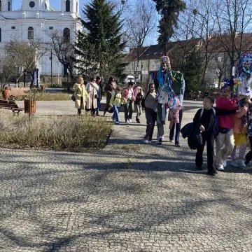 Pożegnali zimę, powitali wiosnę w Muzeum Regionalnym w Radomsku