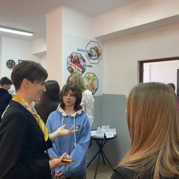 Hotelarstwo, rachunkowość i zagraniczne praktyki. ZSE zaprosiło ósmoklasistów