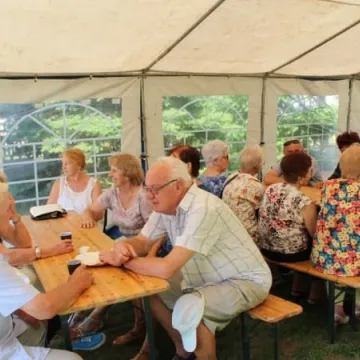 Piknik integracyjny dzieci i seniorów RUTW SAN