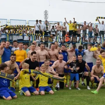 Kibice na meczu RKS Radomsko – Warta Sieradz