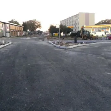 Postęp prac przy przebudowie skrzyżowania 