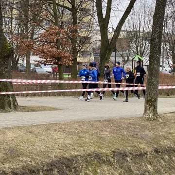 [WIDEO] Radomsko uczciło Żołnierzy Wyklętych biegiem Tropem Wilczym