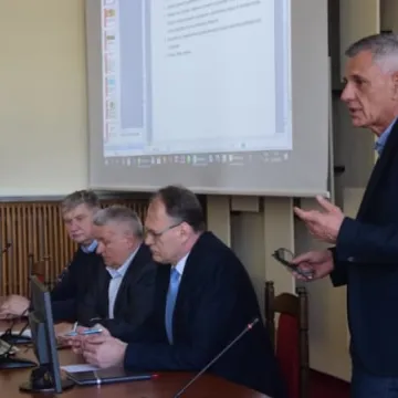 Pierwsze posiedzenie rady gospodarczej