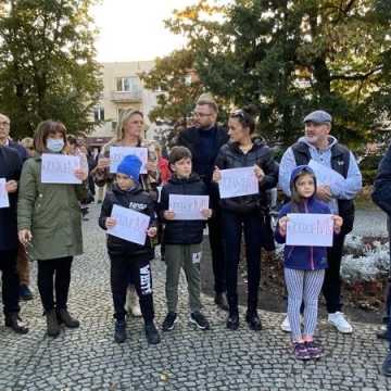 Prounijna manifestacja w Radomsku: „Zostajemy”, „Zostajemy”!