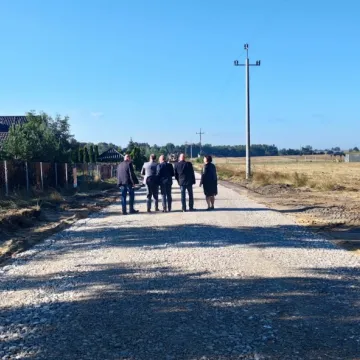 Pow. piotrkowski: rusza kolejnych 10 inwestycji na drogach powiatowych