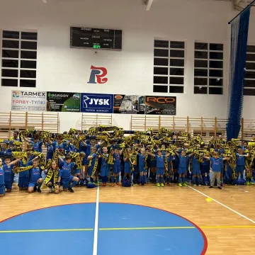 Świąteczne granie młodych piłkarzy RKS Radomsko