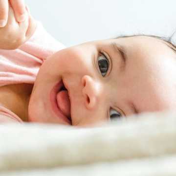 Wybierasz akcesoria do karmienia niemowląt? Musisz o tym pamiętać!