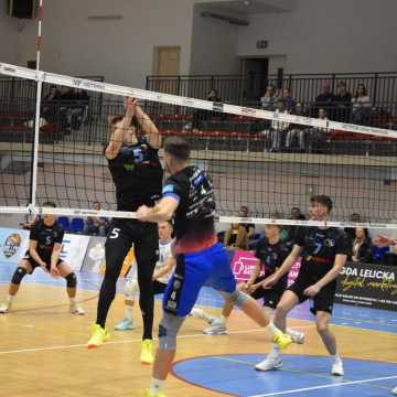 METPRIM Volley Radomsko kończy rok zwycięstwem nad Czarnymi Rząśnia