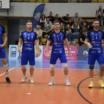 Wygrana i awans na pierwsze miejsce w tabeli METPRIM Volley Radomsko