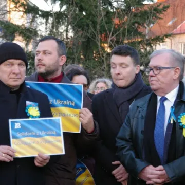 Radomsko: Wiec solidarności z Ukrainą