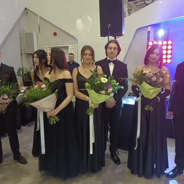 Studniówka 2024: bal maturzystów radomszczańskiego „mechanika”