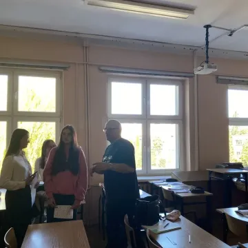 Dzień Owarty w II LO w Radomsku. Ósmoklasiści poznali szkołę od środka