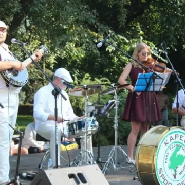 Wakacyjny koncert plenerowy