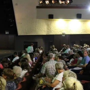 Koncert zespołów folklorystycznych w MDK