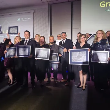 Gmina Kamieńsk wyróżniona w ogólnopolskim konkursie „Kryształy PR”