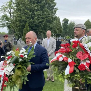 Ekshumowany Jan Kowalski spoczął na Cmentarzu Starym w Radomsku