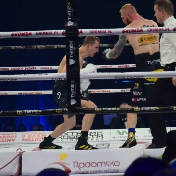 Robert Parzęczewski obronił mistrzowski pas