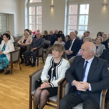 Razem przez pół wieku. Medale trafiły do dziesięciu par