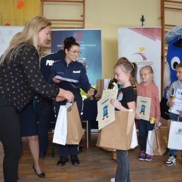 Szkoły rywalizują w Policyjnej Akademii Bezpieczeństwa