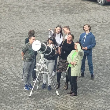 Uczniowie „czwórki” obserwowali zaćmienie Słońca