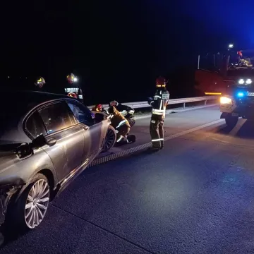 Pęknięta opona na A1 zaprowadziła 41-latka za kratki