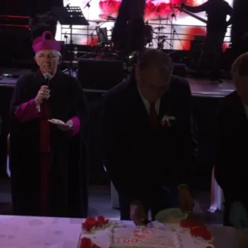 Tort i koncert na Święto Niepodległości