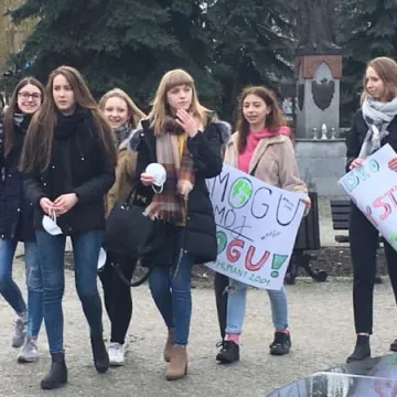 Młodzieżowy strajk klimatyczny w Radomsku