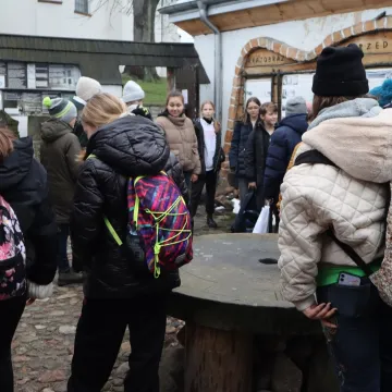 Wybrali się w podróż za jeden uśmiech...