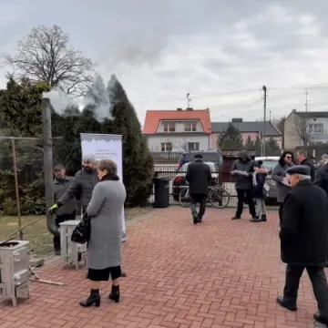 Pokaz ekologicznego palenia w piecu na Bartodziejach
