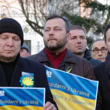 Radomsko: Wiec solidarności z Ukrainą