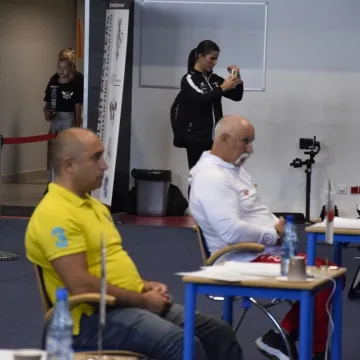 Podnoszenie ciężarów w hołdzie trenerowi Wacławowi Tomalce