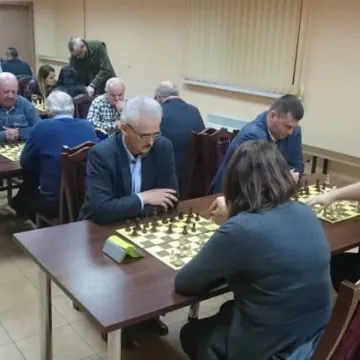 Zmierzyli się w szachy i warcaby