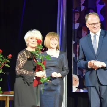 Prezydent nagrodził nauczycieli