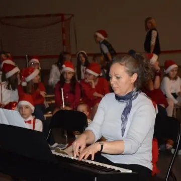 Świąteczny koncert charytatywny w PSP nr 6