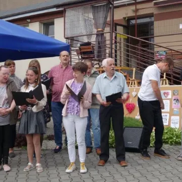 Rodzinny piknik w ŚDS w Radomsku