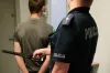 Młodzi mężczyźni pobili i okradli 39-latka. Trafili do aresztu