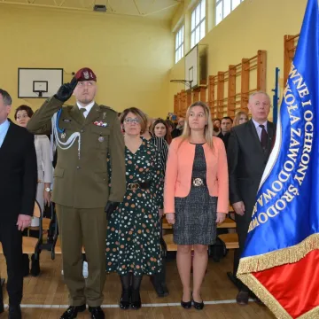 Uczniowie „drzewniaka” w Radomsku złożyli ślubowanie