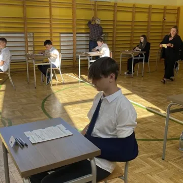 Ósmoklasiści przystąpili do egzaminu