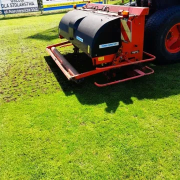 Renowacja murawy na obiektach MOSiR w Radomsku