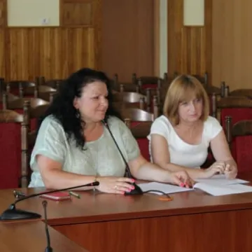 Sprawdzili jak wyglądają place zabaw w Radomsku