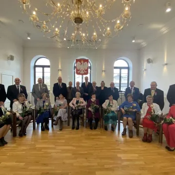 Razem przez pół wieku. Medale trafiły do dziesięciu par